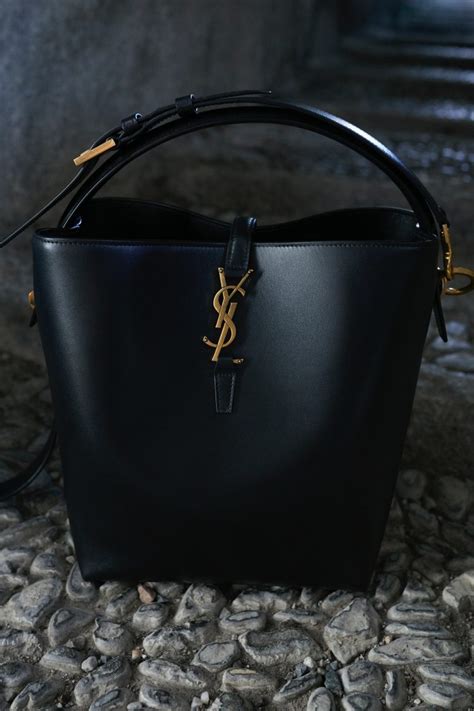 ysl 包 街拍